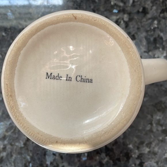 Martha’s Vineyard Roz Chast coffee mug in EUC - Picture 5 of 6